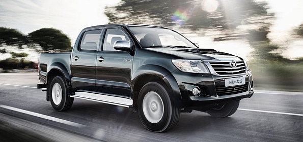 noua toyota hilux 2012